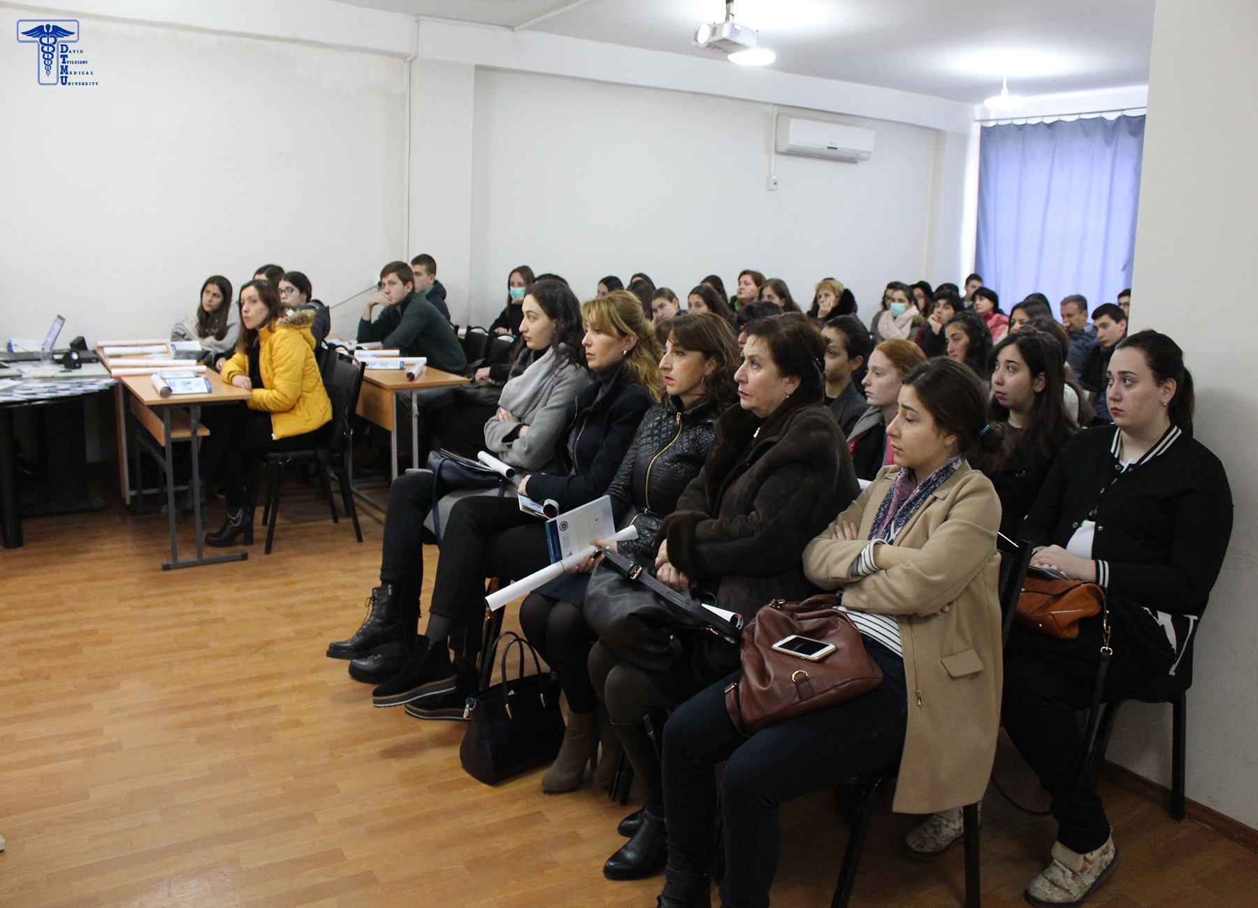 ღია კარის დღე - 11 დეკემბერი