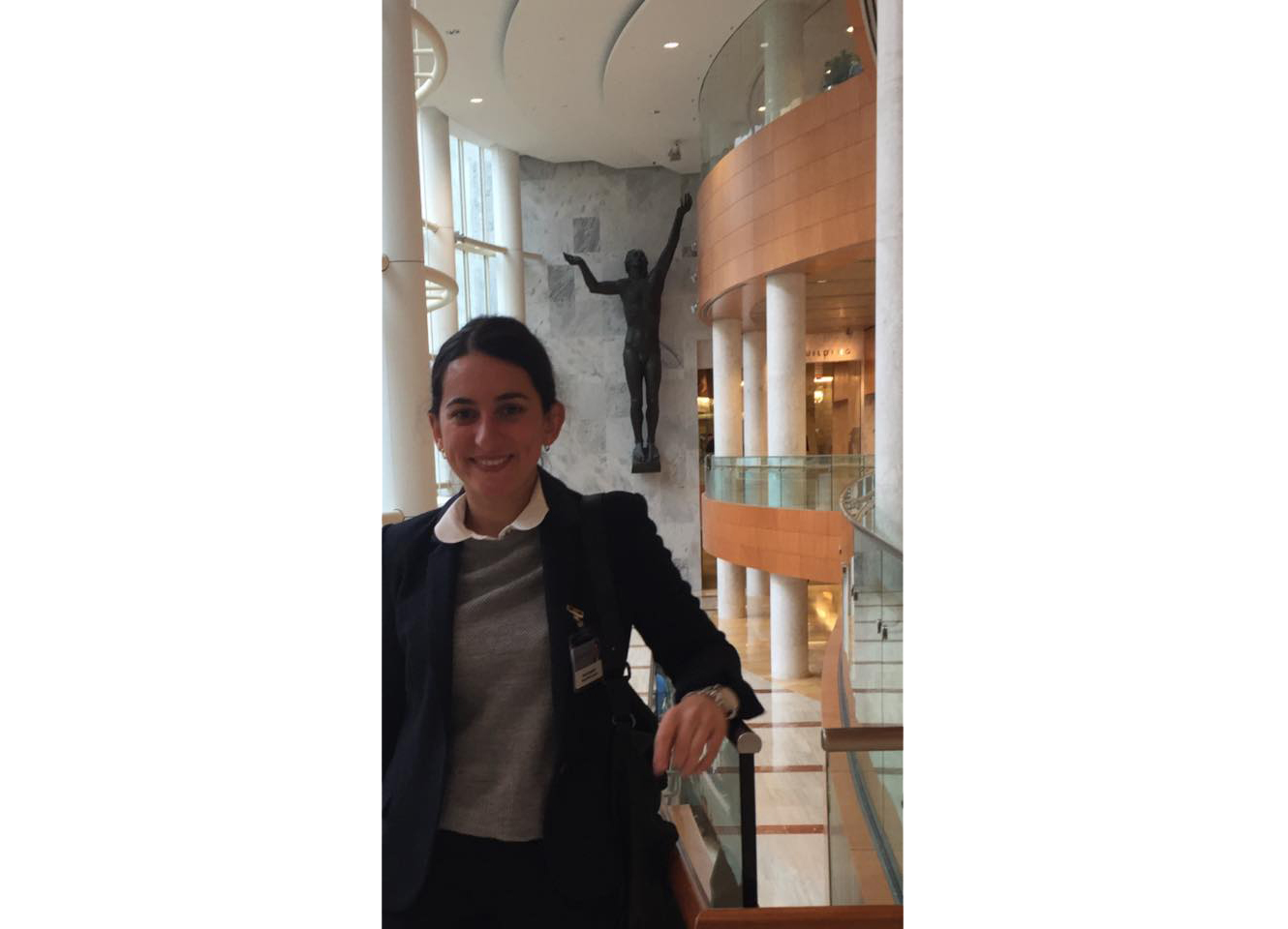 DTMU კურსდამთავრებული - ნინო ზავრაშვილი