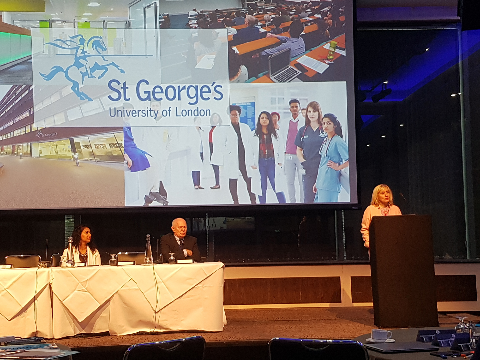 სენტ-ჯორჯის უნივერსიტეტის სესია სამედიცინო განათლებაში ვირტუალური პაციენტის სცენარების გამოყენების შესახებ