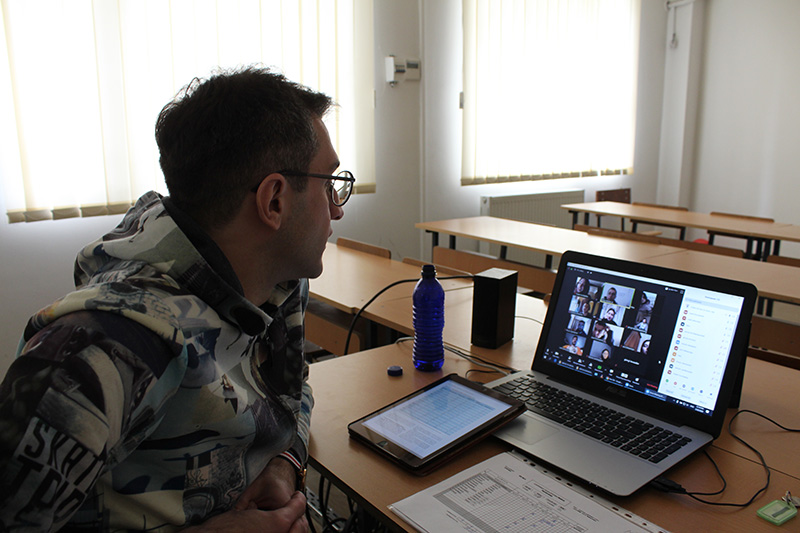 ონლაინ სწავლების პროცესი